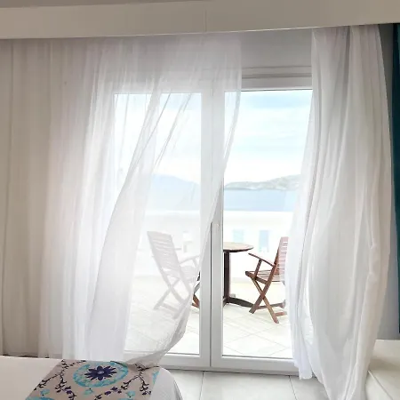 Grand 4* Mykonos Town