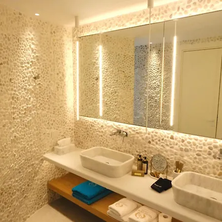 Grand 4* Mykonos Town