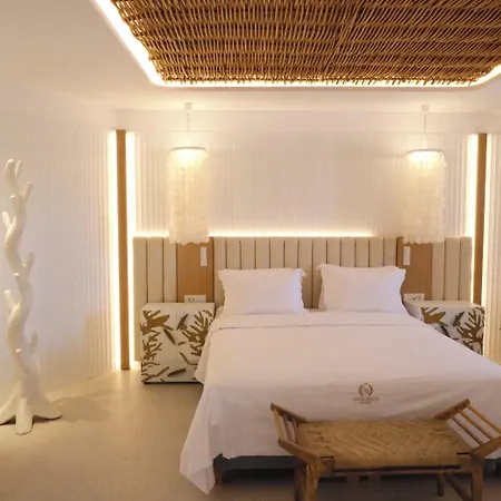 Grand 4* Mykonos Town