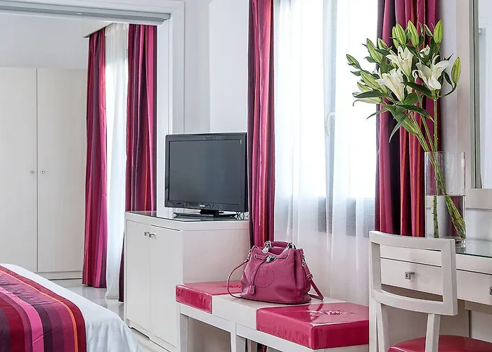 Grand Hotel Mykonos Town