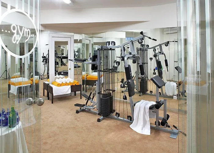 Grand 4* Mykonos Town