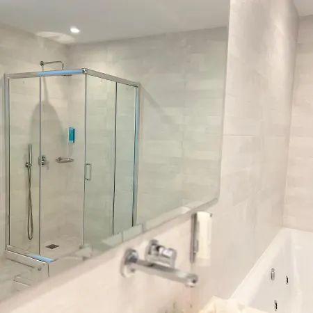 Grand 4* Mykonos Town